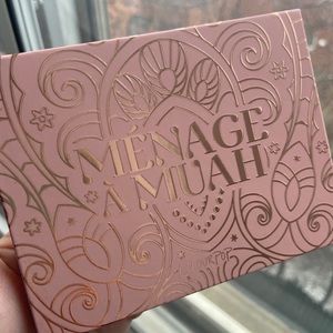 BNIB Colourpop Ménage a Muah eyeshadow palette